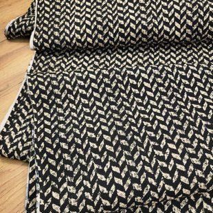 Story Lines Cream Herringbone on Black, Американська бавовна для рукоділля та одягу 2b1-50i фото